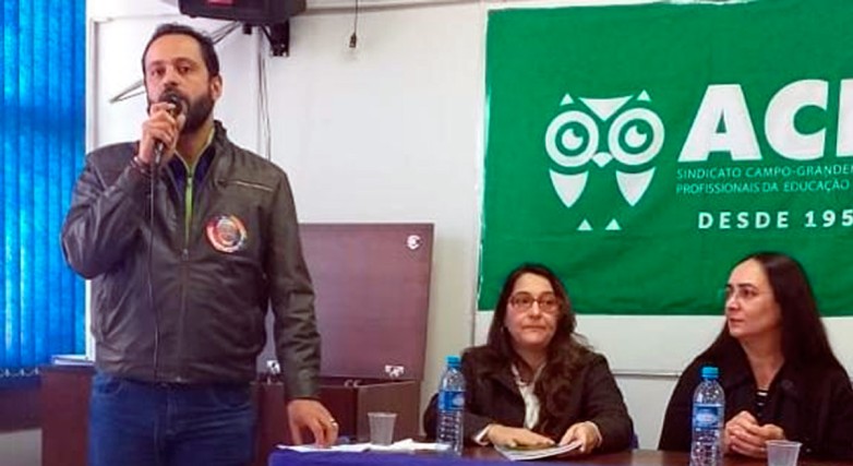 FETEMS participa do Ato em Defesa do Estado Democrático de Direito